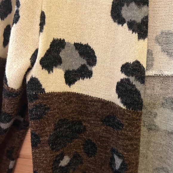Leopard Colorblock Open-Front Cardigan Sweater - Brown/Gray/Black - Picture 2 of 8
